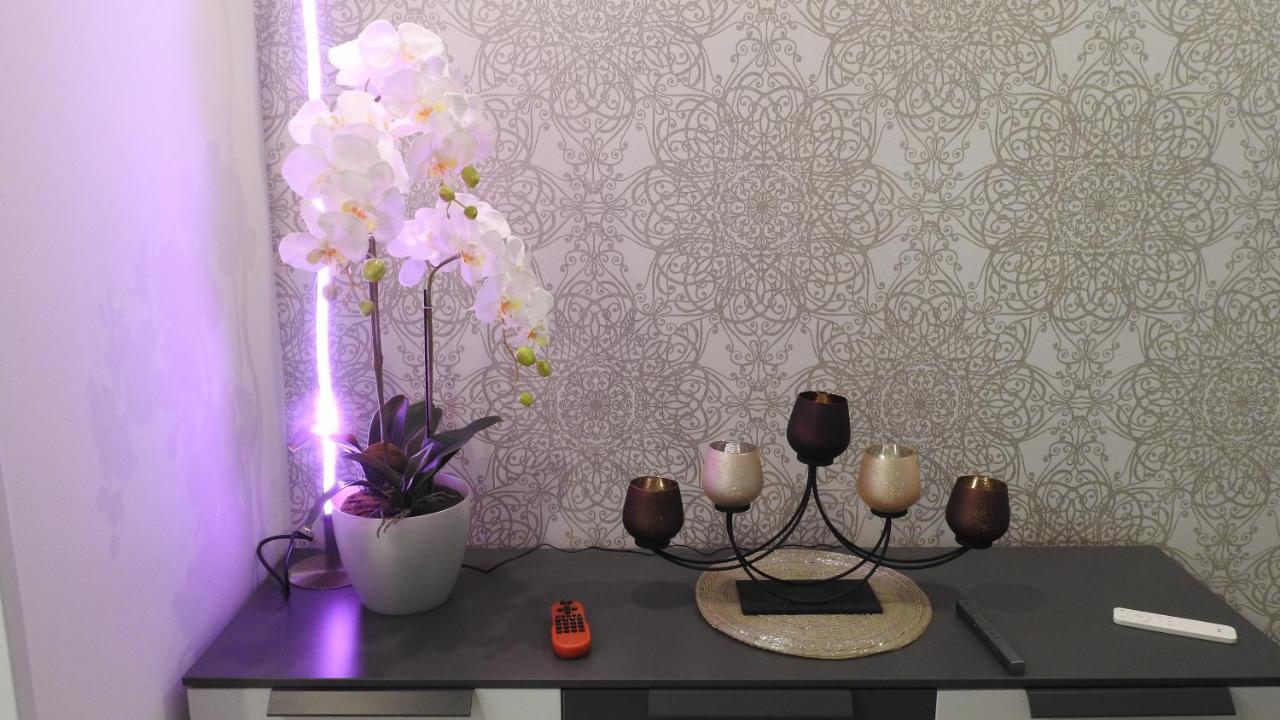 Love Nest Apartment Ljubljana Bagian luar foto